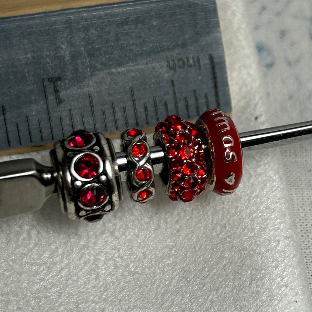 Brighton Sparkly Holiday Spacers Red Crystals Silver Plated Glam Lot of 4 - Picture 11 of 12